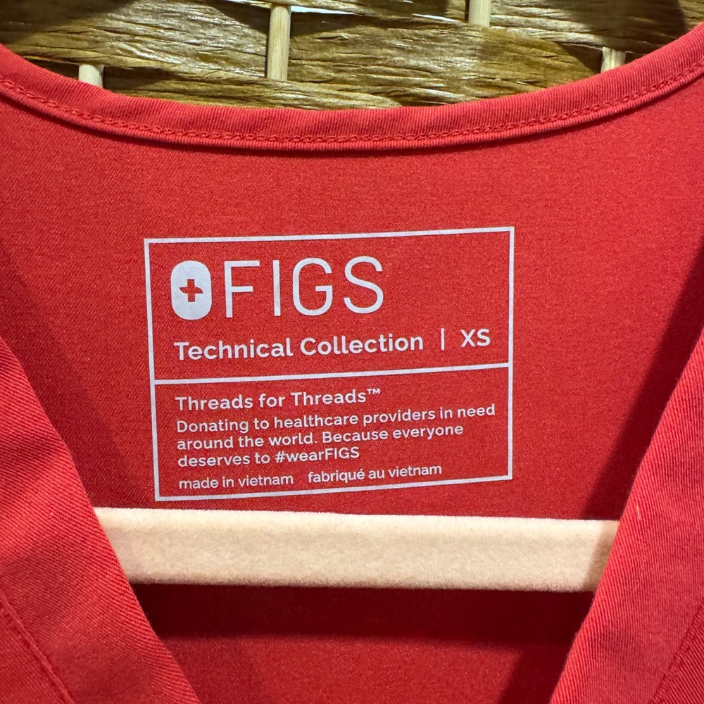 Figs Vibrant Red Technical Collection Scrub Suit,… - image 2